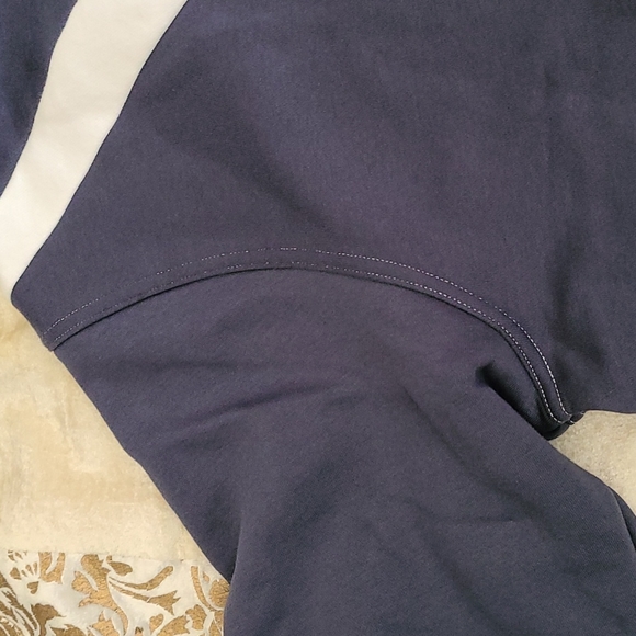 Nike 1X Swoosh Oversized Fleece Hoodie- Pit 28"-30"; Length 28" - Picture 4 of 11